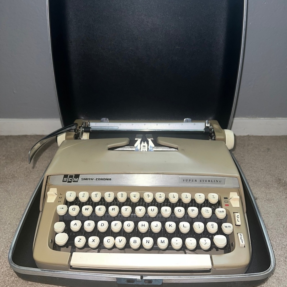 1960s Vintage Smith Corona Super Sterling Portable Typewriter with Case